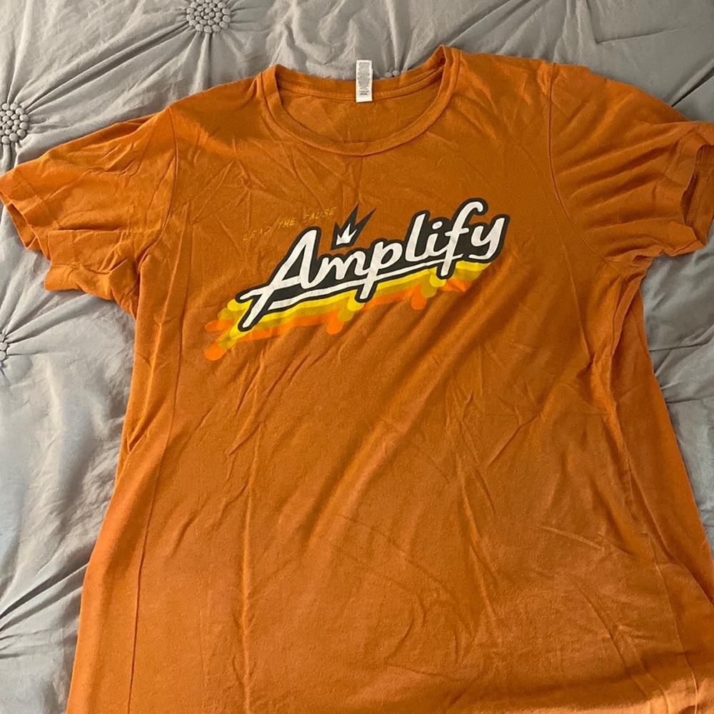 WOL reverb T shirt good condition